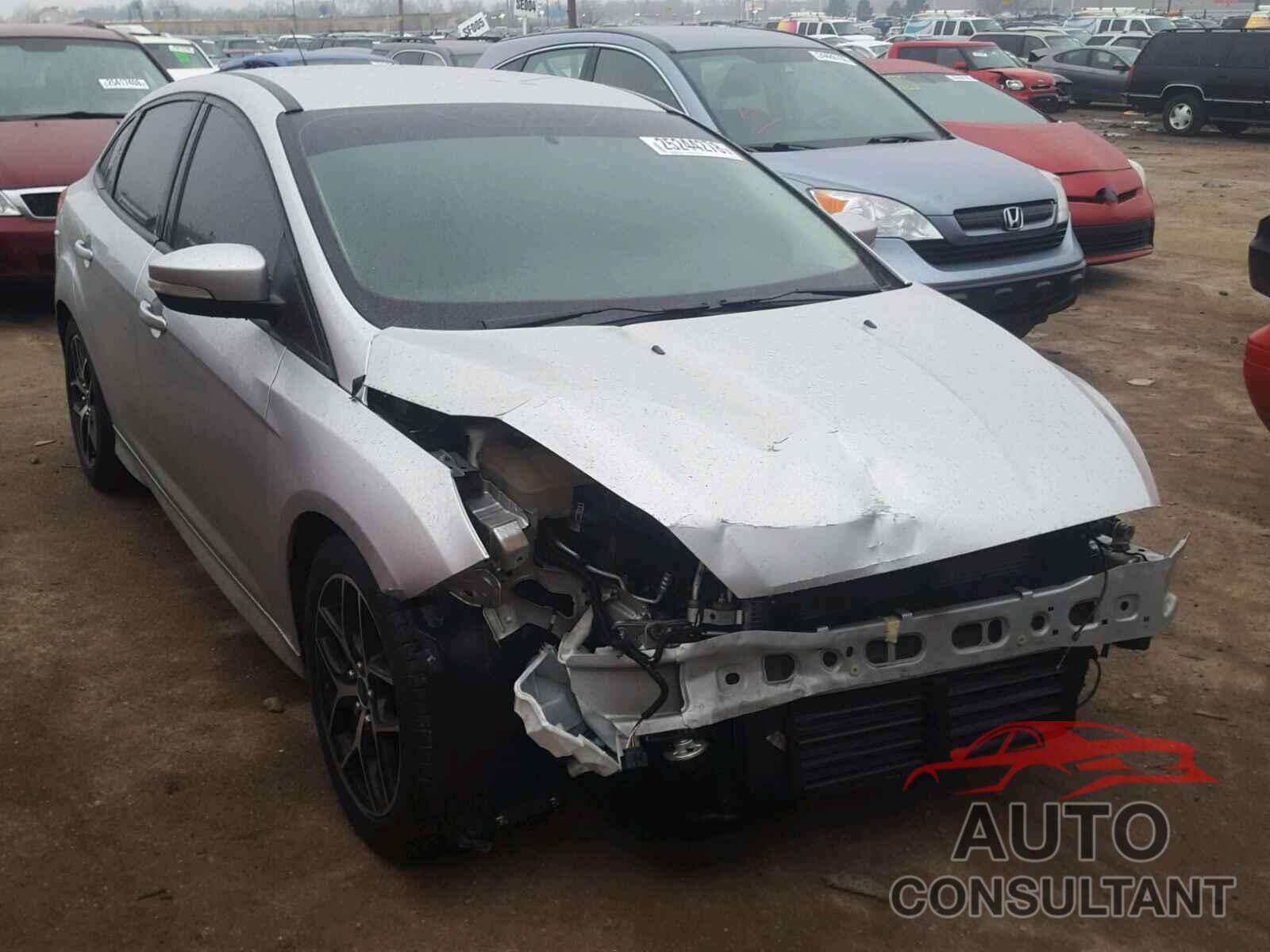 FORD FOCUS 2015 - 1FADP3F28FL293019
