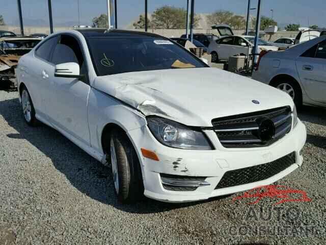 MERCEDES-BENZ C250 2015 - WDDGJ4HB7FG389380