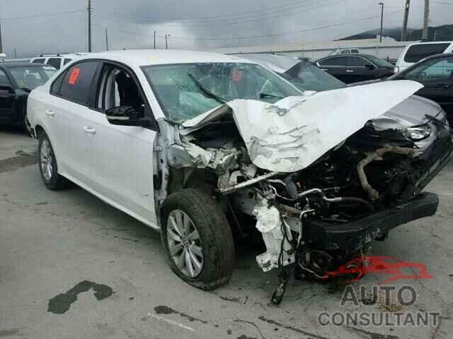 VOLKSWAGEN PASSAT 2015 - 1VWAS7A35FC013914