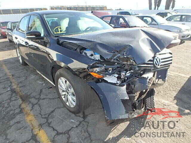 VOLKSWAGEN PASSAT 2015 - 1VWAT7A34FC067668