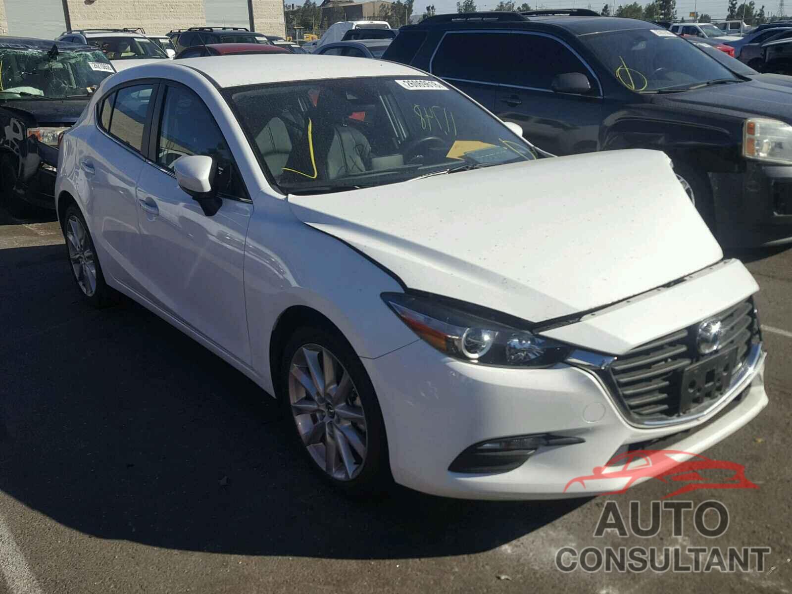 MAZDA 3 2017 - 3MZBN1L73HM119305