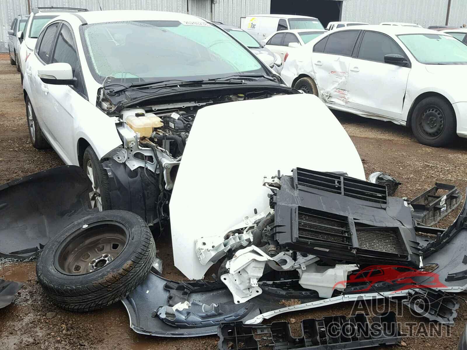 FORD FOCUS 2015 - 1FADP3K27FL369514