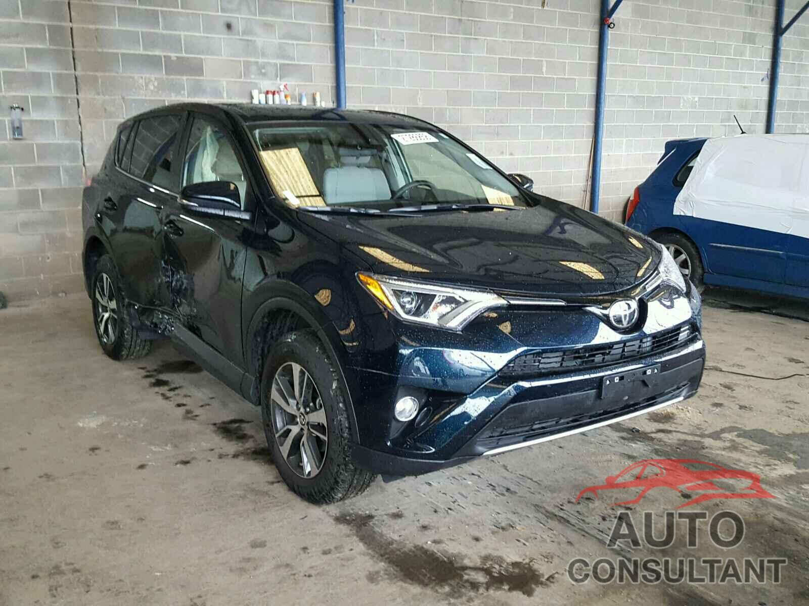 TOYOTA RAV4 2017 - JTMWFREV9HJ718265