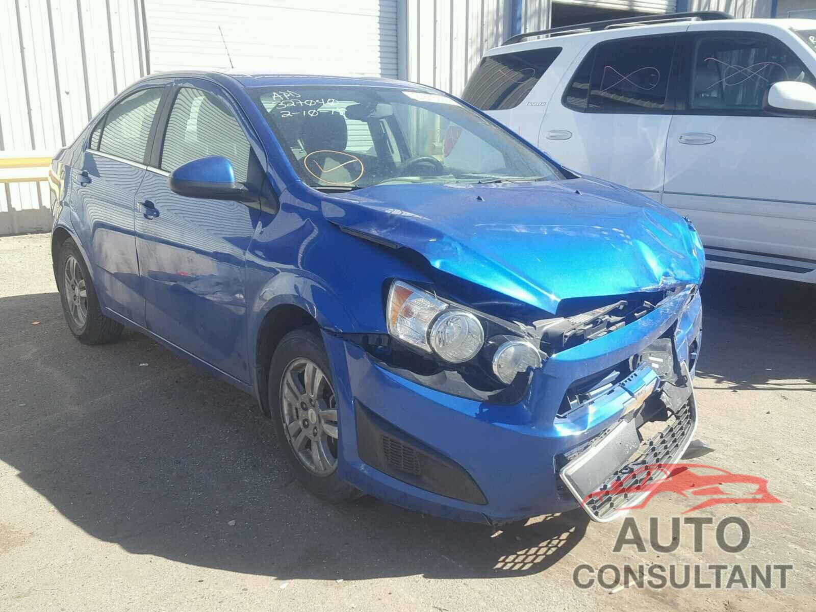 CHEVROLET SONIC 2016 - 1G1JC5SH9G4184880