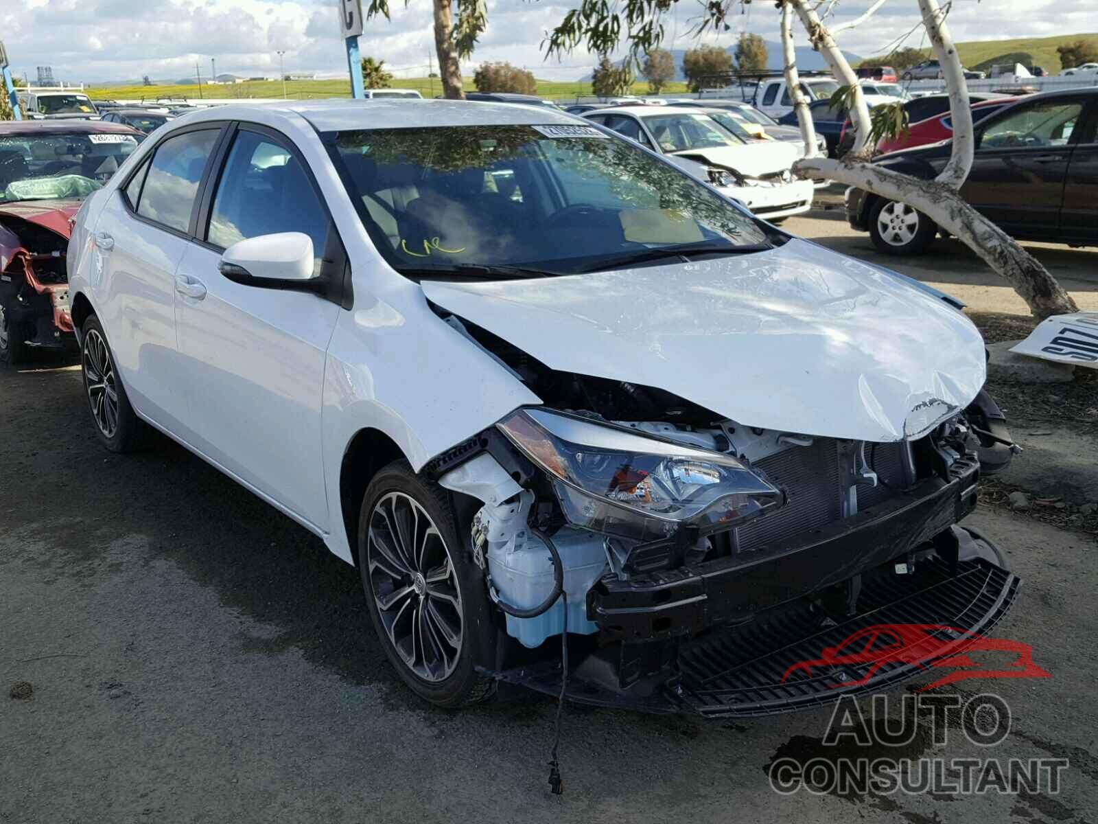 TOYOTA COROLLA 2015 - 5YFBURHE5FP353477