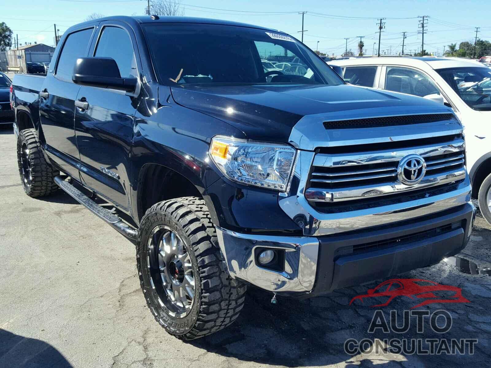 TOYOTA TUNDRA 2017 - 5TFEM5F12HX110378