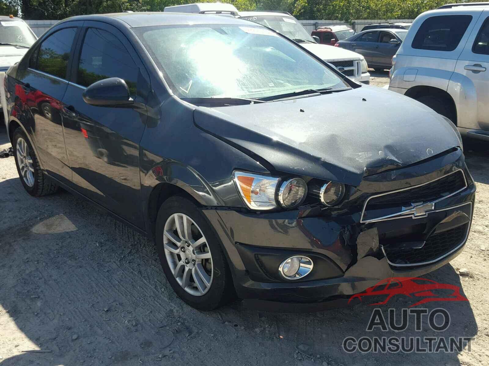 CHEVROLET SONIC 2016 - 1G1JC5SH2G4122690