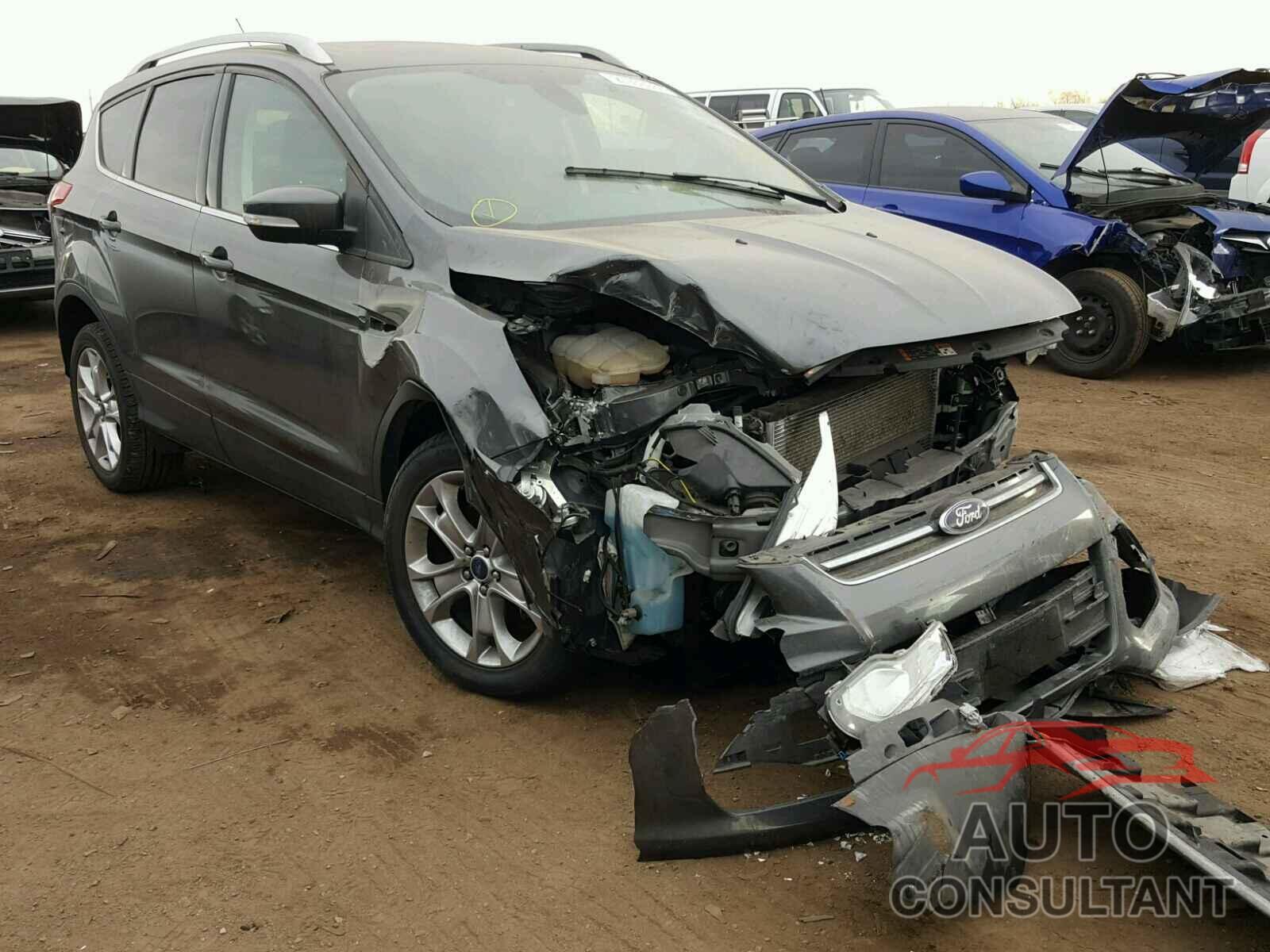 FORD ESCAPE 2015 - 1FMCU9J9XFUB39360