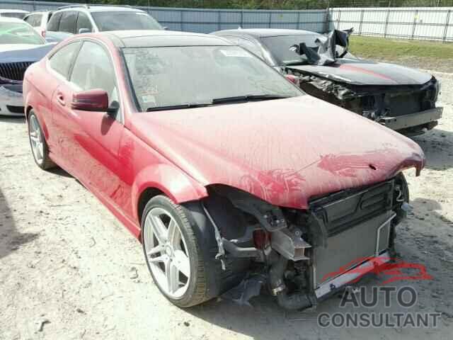 MERCEDES-BENZ C250 2015 - WDDGJ4HBXFG390782