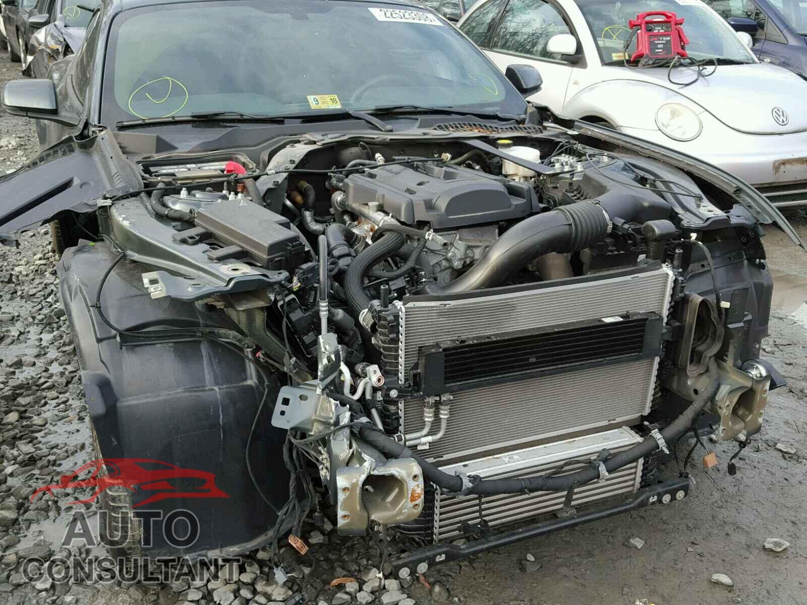 FORD MUSTANG 2015 - 1FA6P8TH2F5384757