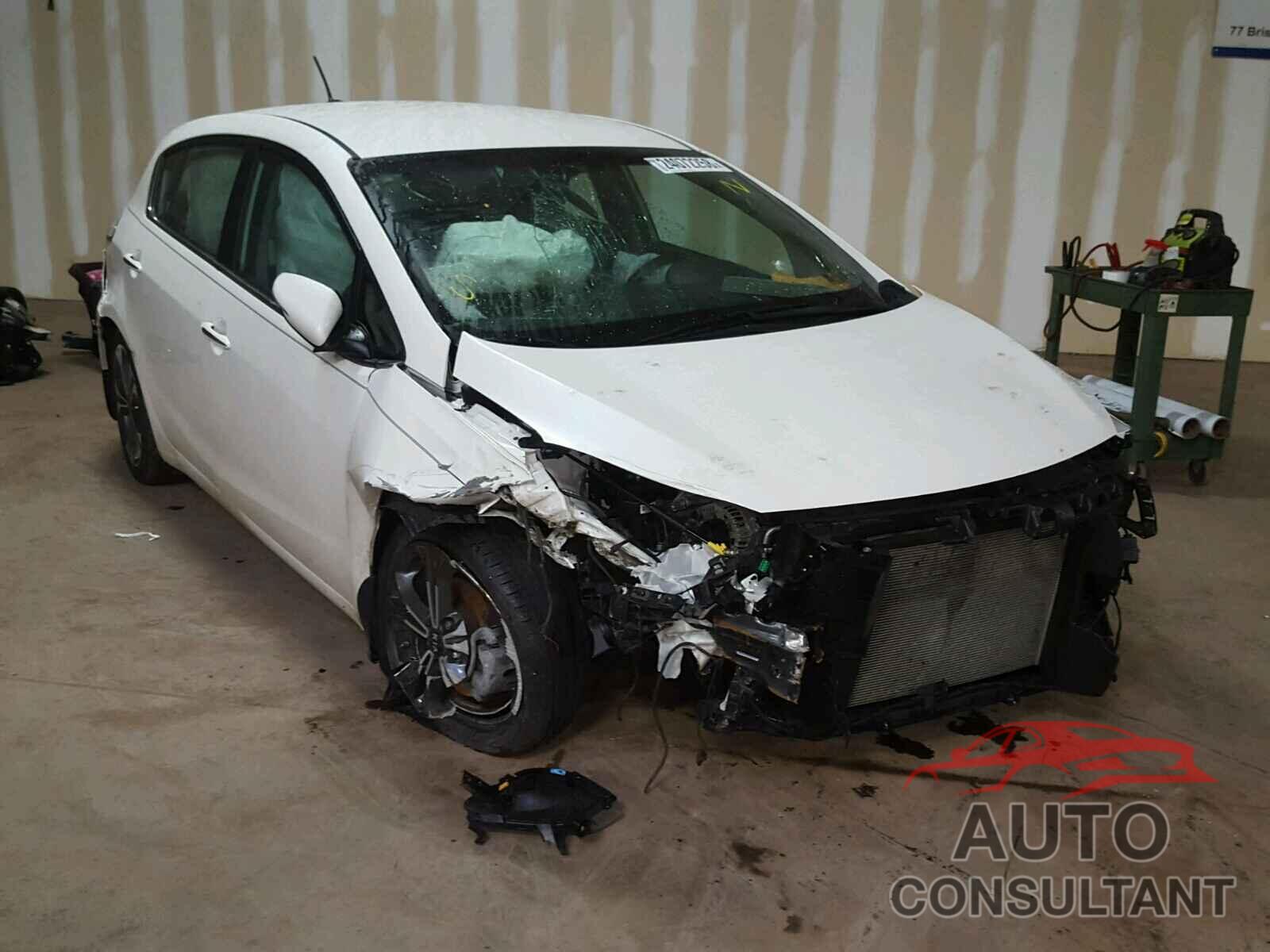 KIA FORTE 2016 - KNAFX5A8XG5629475