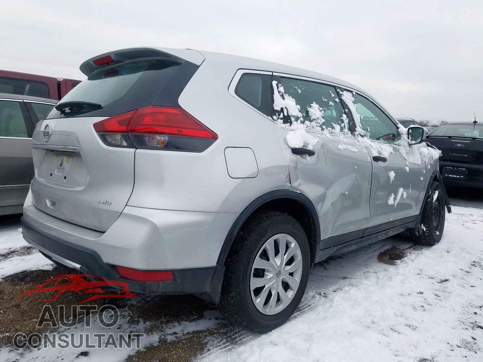 NISSAN ROGUE 2017 - KNMAT2MVXHP578770