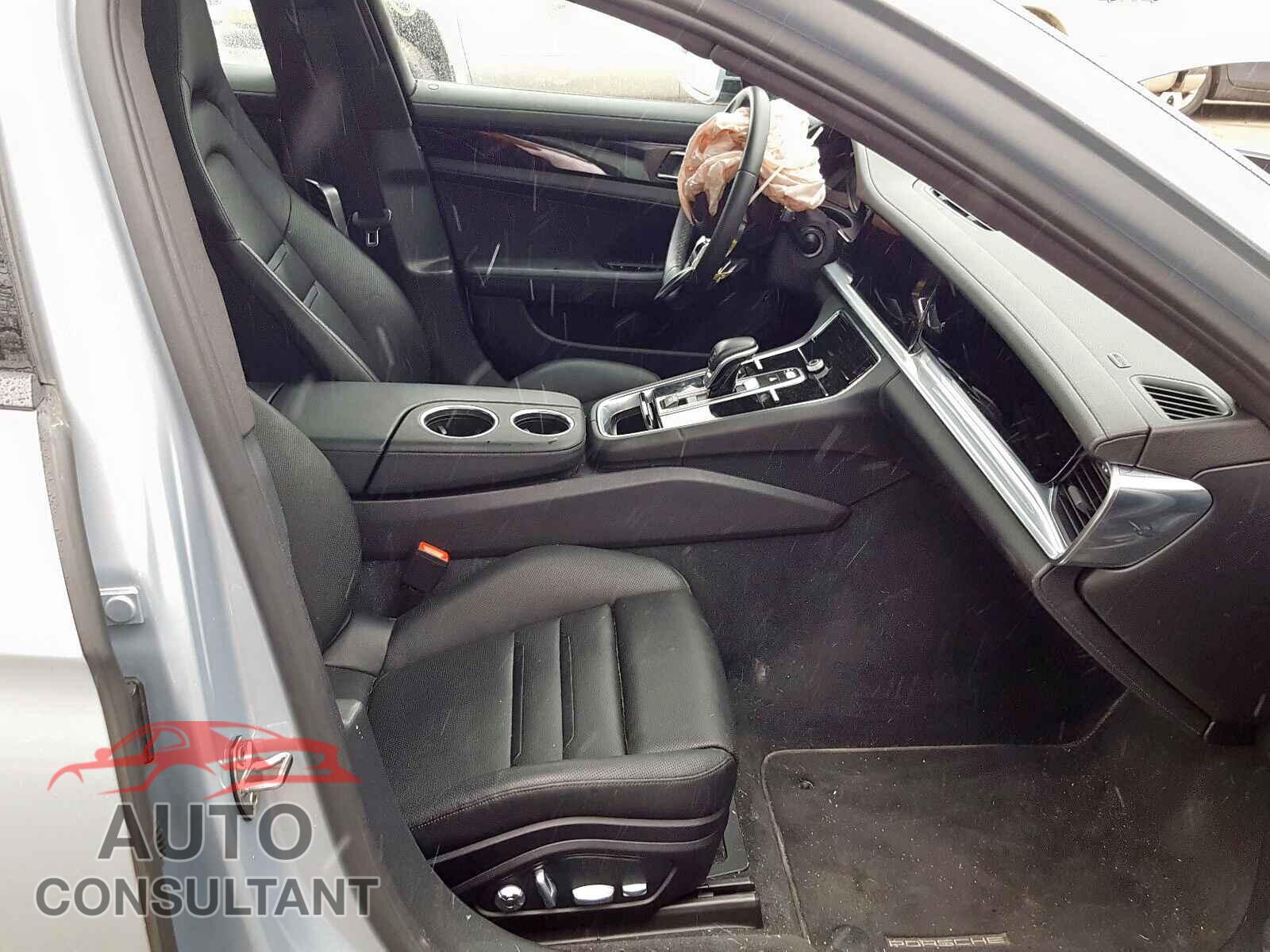 PORSCHE PANAMERA 2017 - WP0AA2A75HL102493
