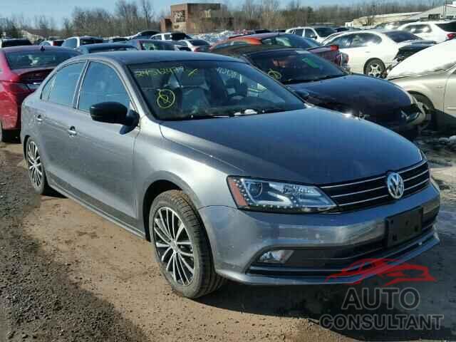 VOLKSWAGEN JETTA 2015 - 3VWD17AJ7FM328369