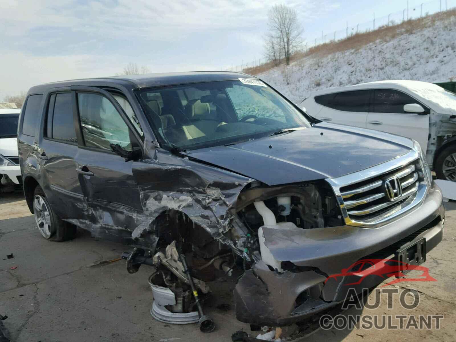HONDA PILOT 2015 - 5FNYF4H43FB029566