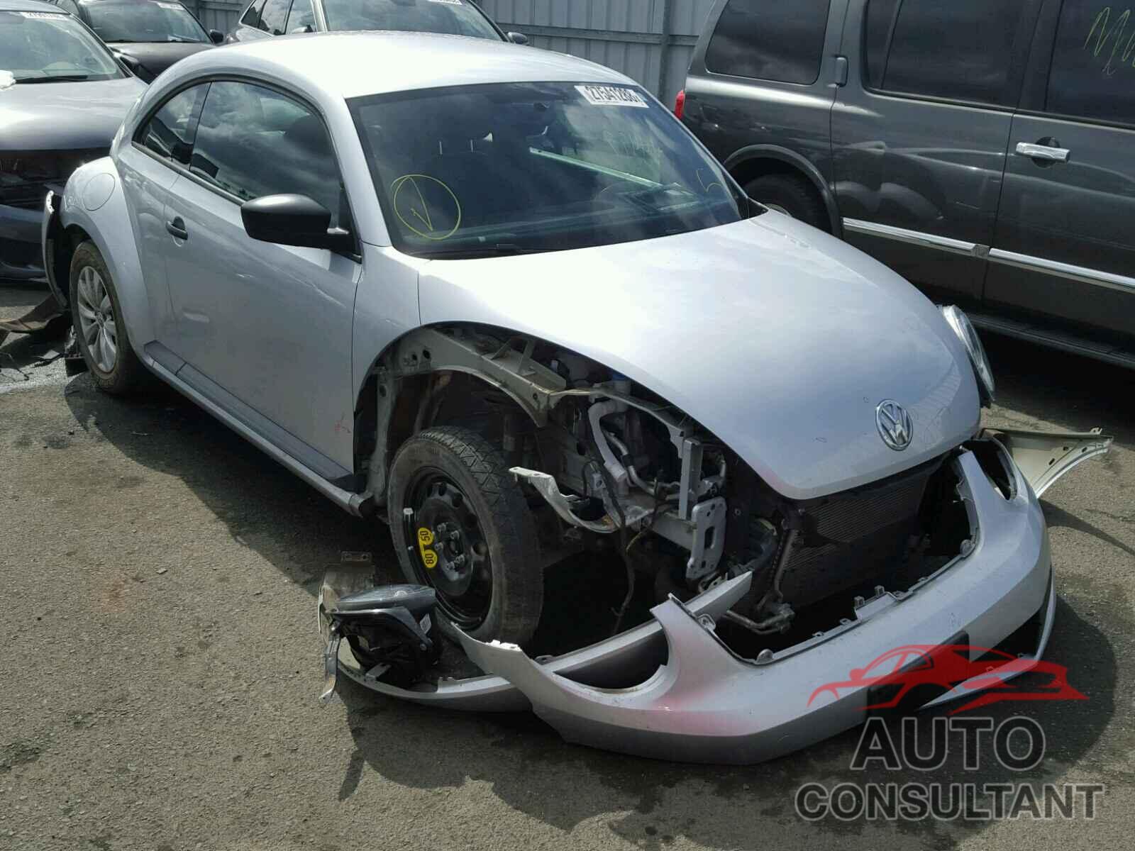 VOLKSWAGEN BEETLE 2016 - 3VWF17AT5GM602857