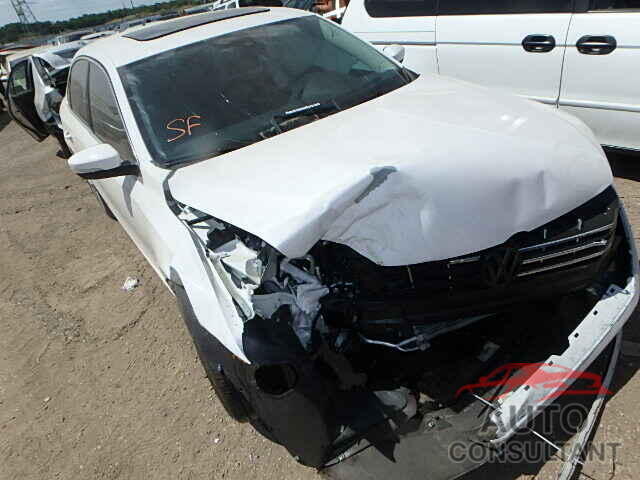 VOLKSWAGEN PASSAT 2015 - 1VWBV7A32FC098979