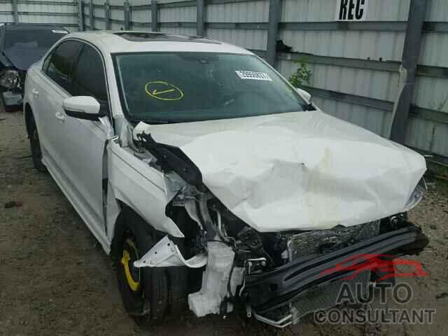 VOLKSWAGEN PASSAT 2015 - 1VWBV7A34FC045605