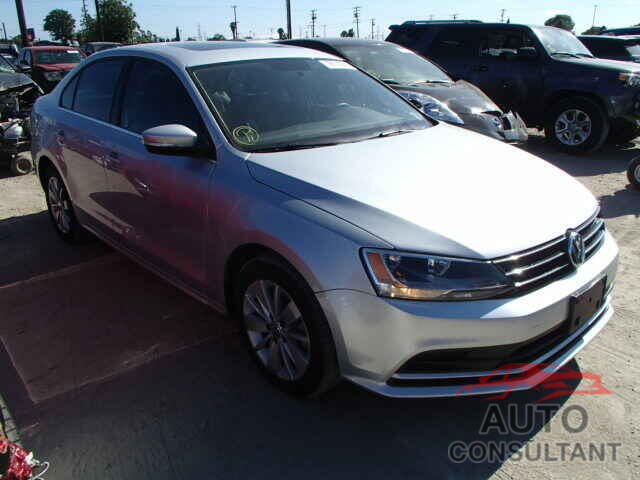 VOLKSWAGEN JETTA 2015 - 3VWLA7AJ5FM228167