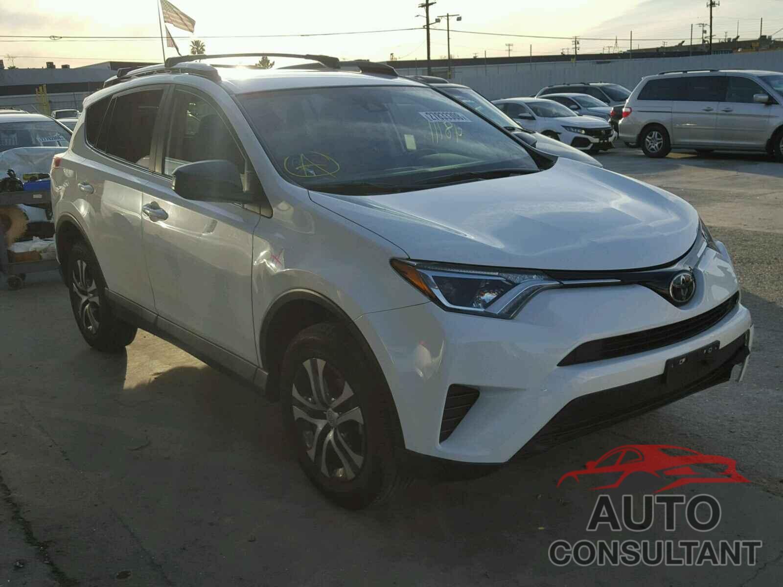 TOYOTA RAV4 2017 - JTMZFREV8HJ113716