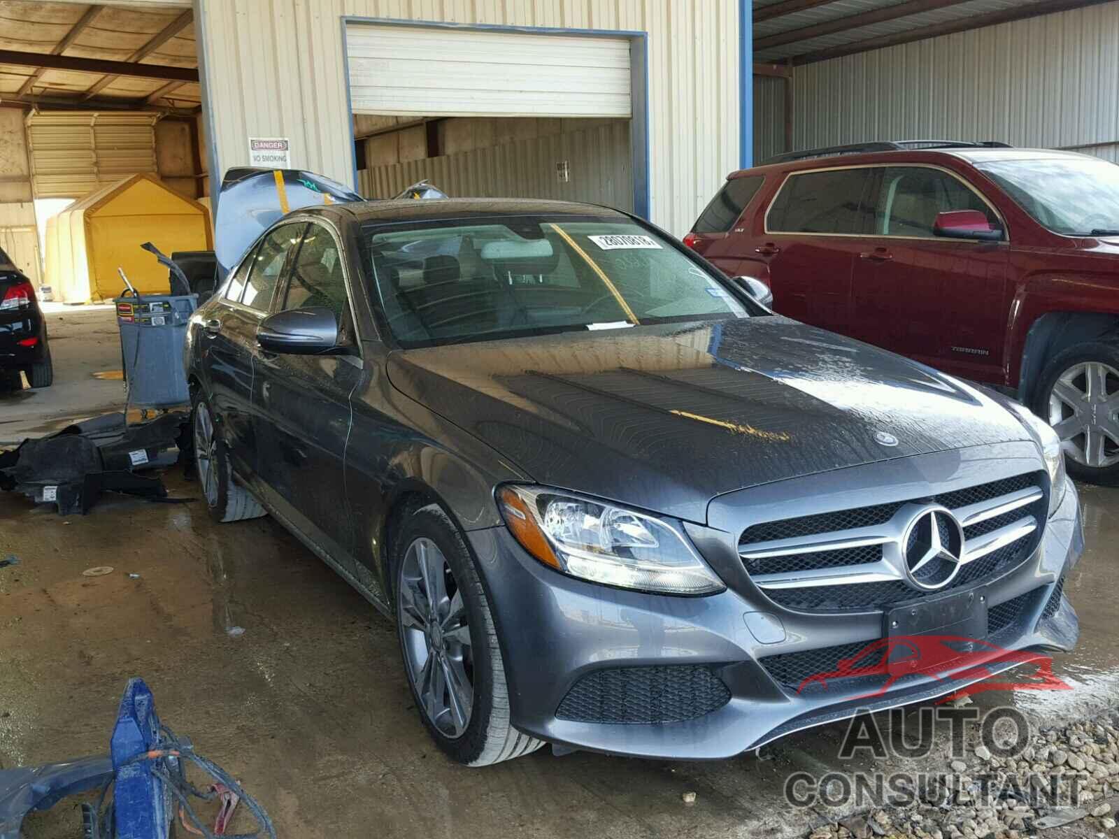 MERCEDES-BENZ C300 2017 - 55SWF4JB1HU183596