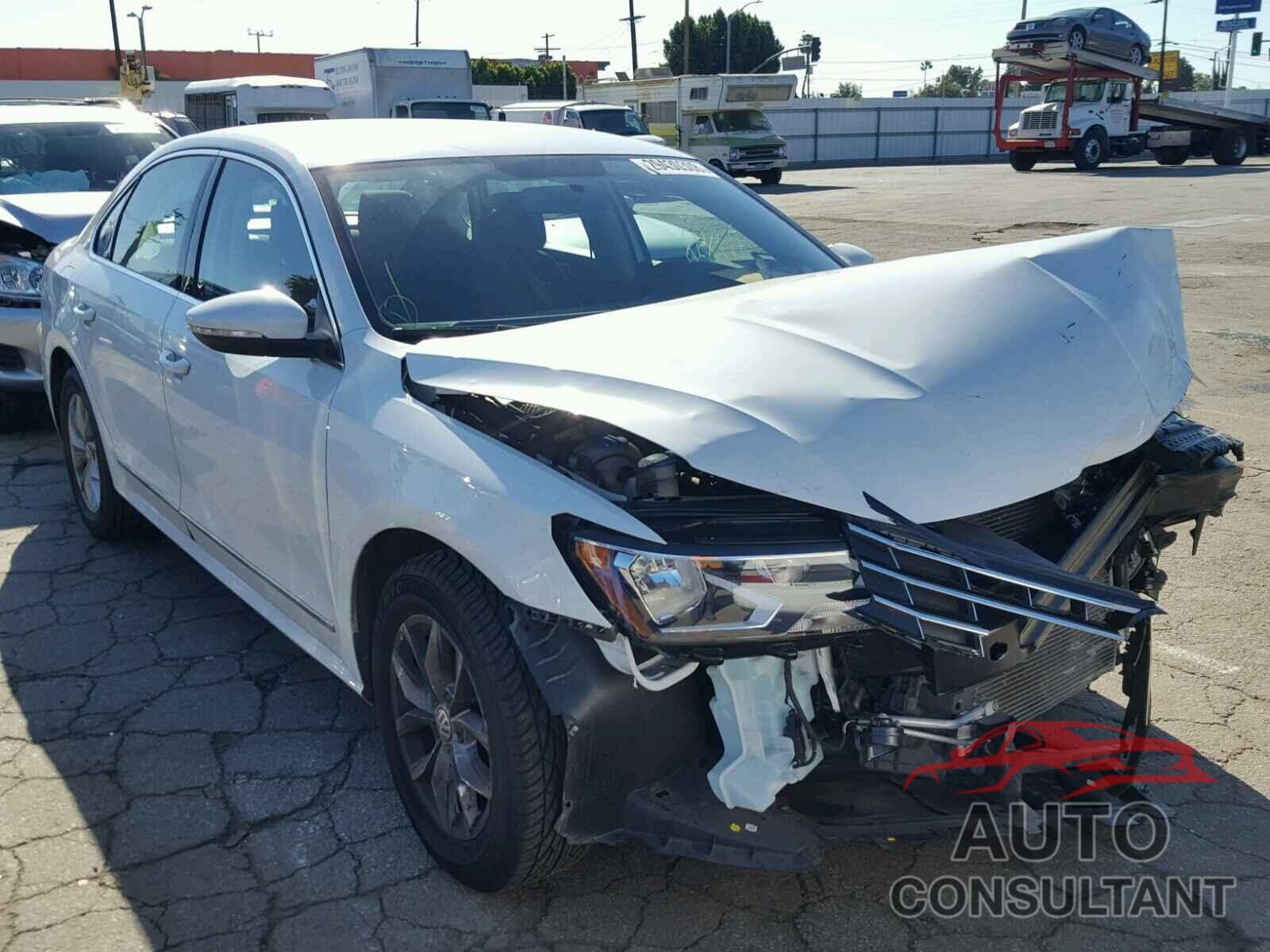 VOLKSWAGEN PASSAT 2017 - 1VWAT7A36HC014232