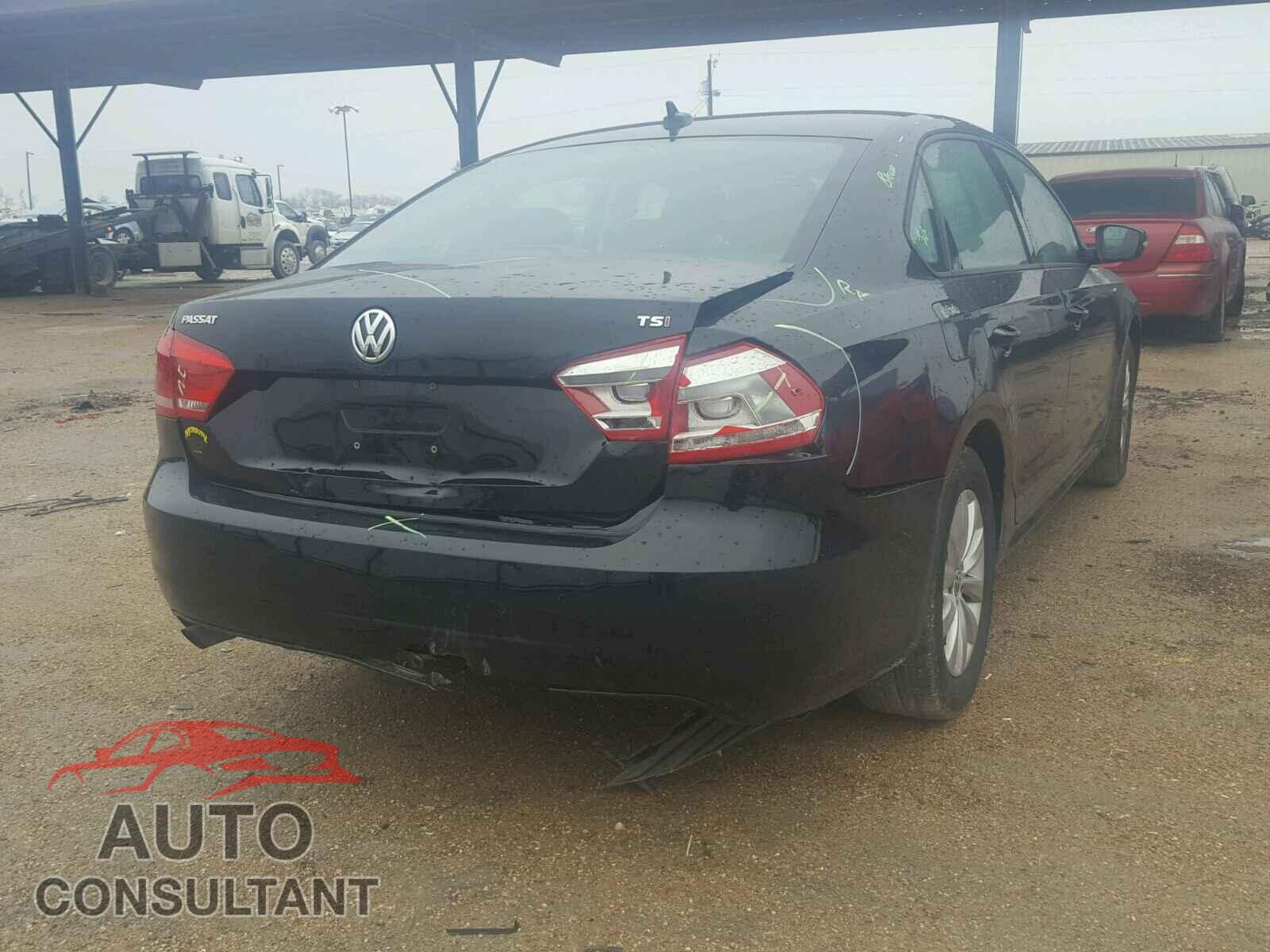 VOLKSWAGEN PASSAT 2015 - 1VWAT7A32FC048150
