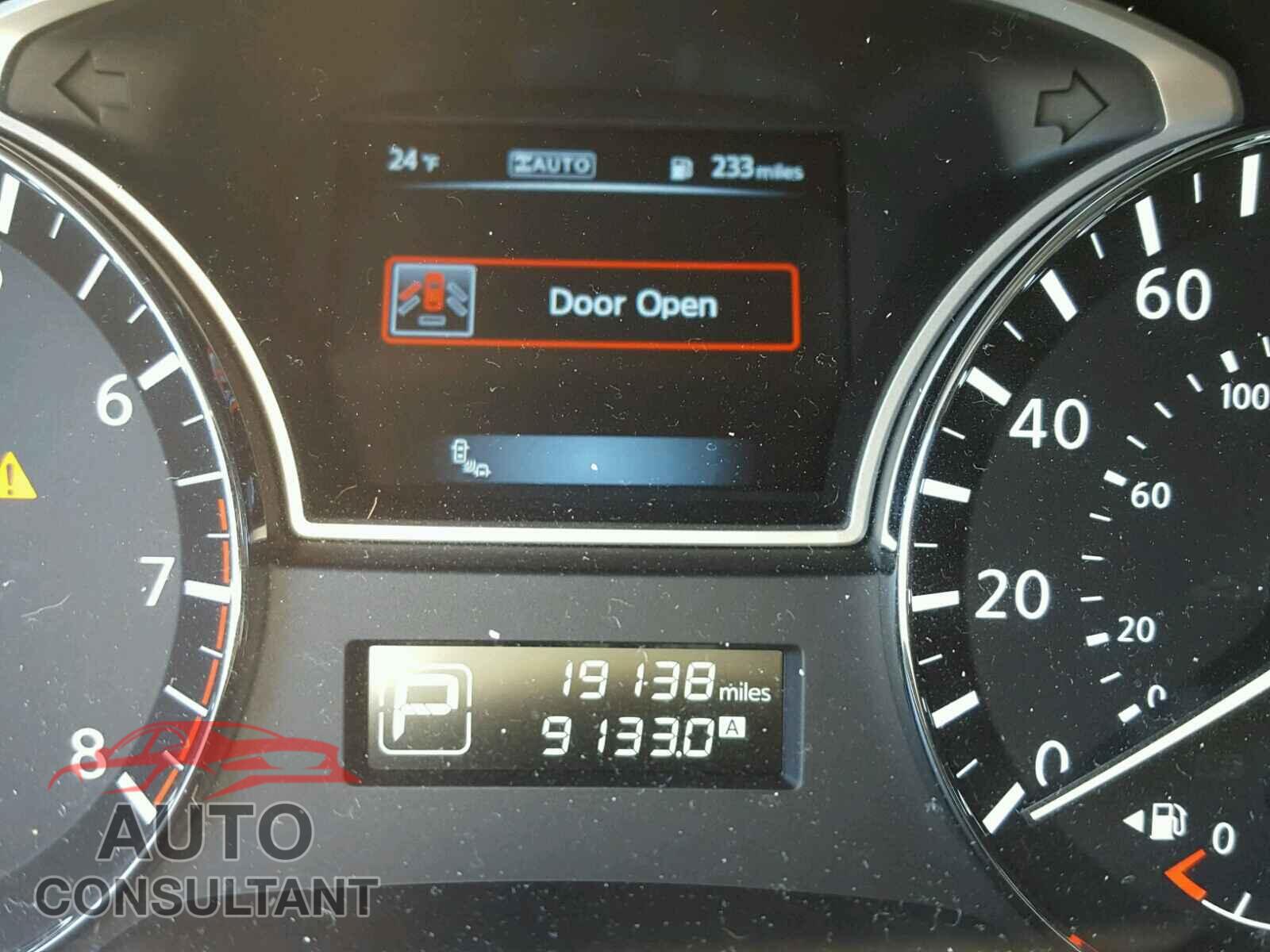 NISSAN PATHFINDER 2015 - 5N1AR2MM9FC603891