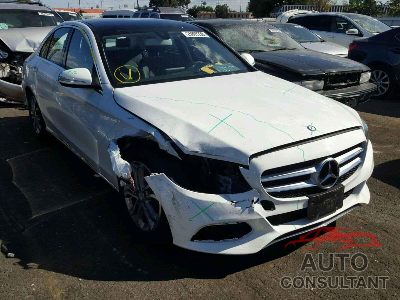 MERCEDES-BENZ C300 2015 - 55SWF4JB8FU085260