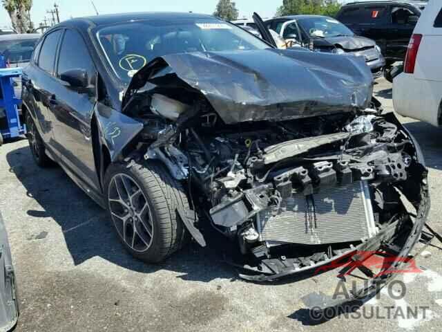 FORD FOCUS 2015 - 1FADP3K25FL241272