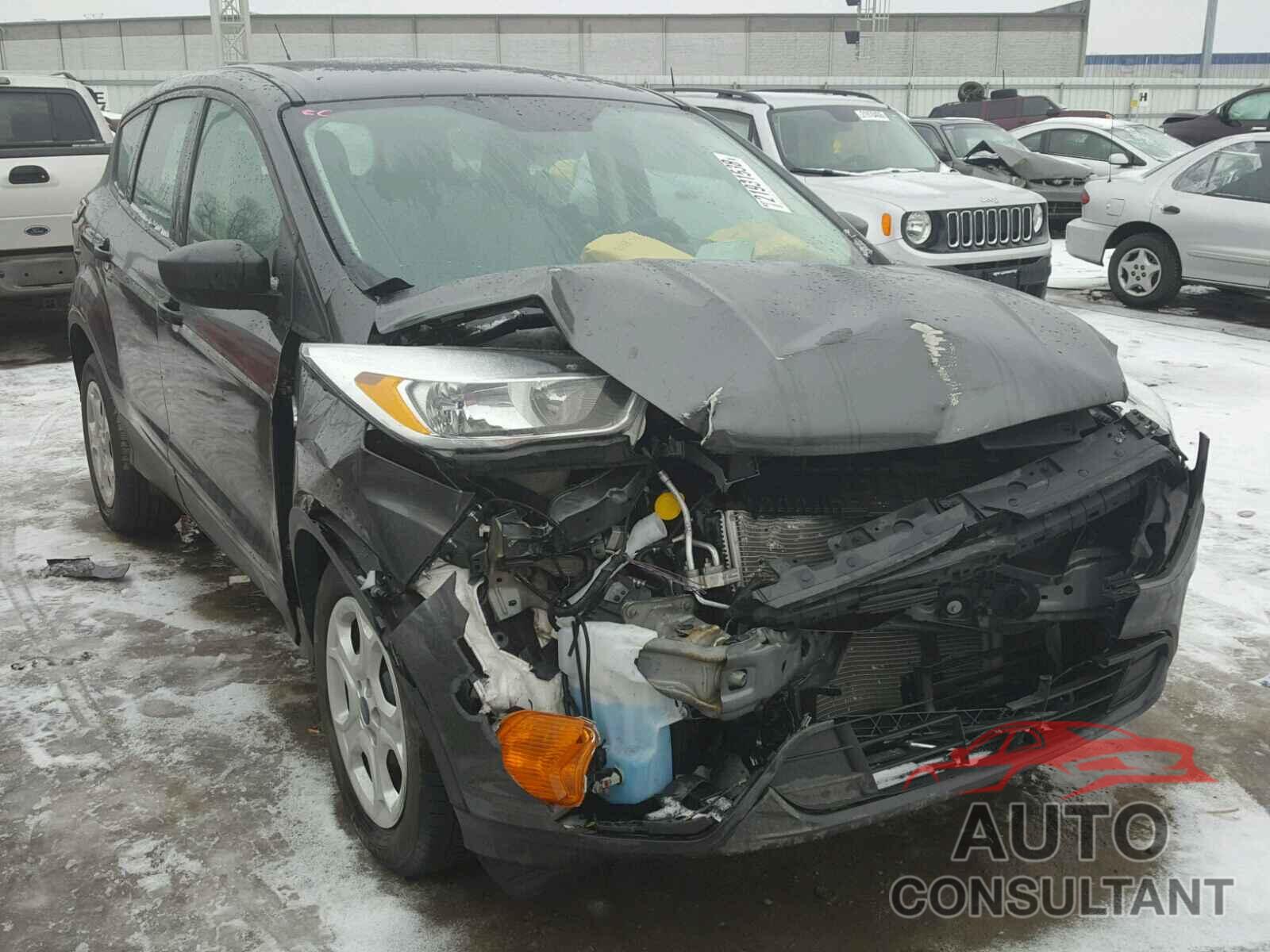 FORD ESCAPE 2017 - 1FMCU0F72HUA59556