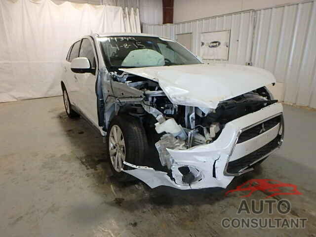 MITSUBISHI OUTLANDER 2015 - 4A4AP3AUXFE004046