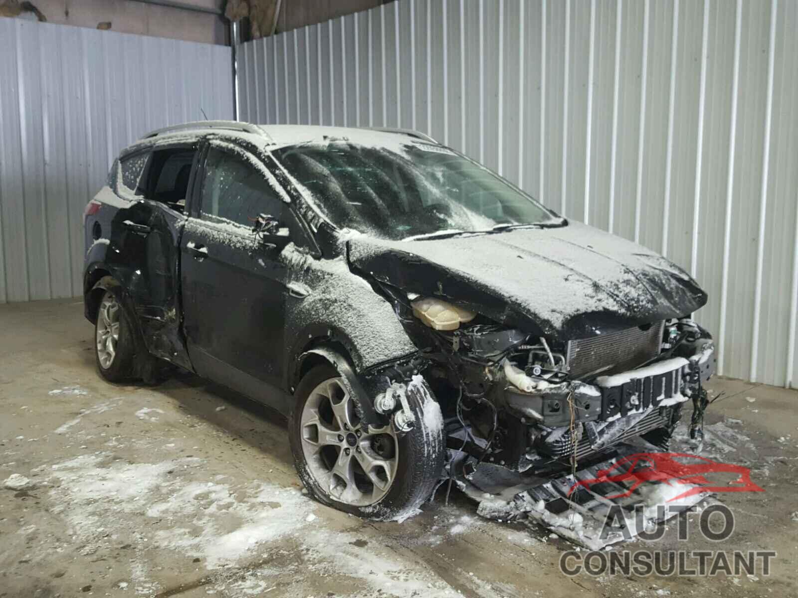 FORD ESCAPE 2015 - 1FMCU9J9XFUB04396