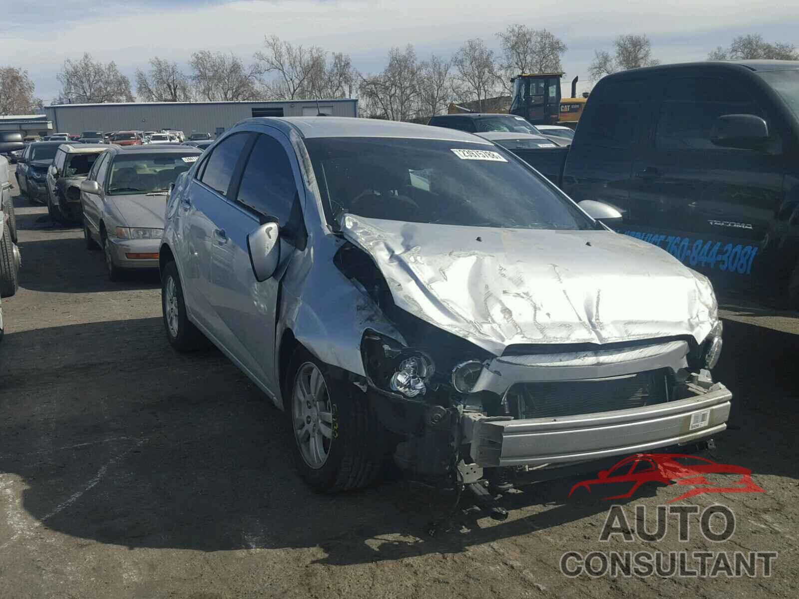 CHEVROLET SONIC 2016 - 1G1JC5SG9G4109717