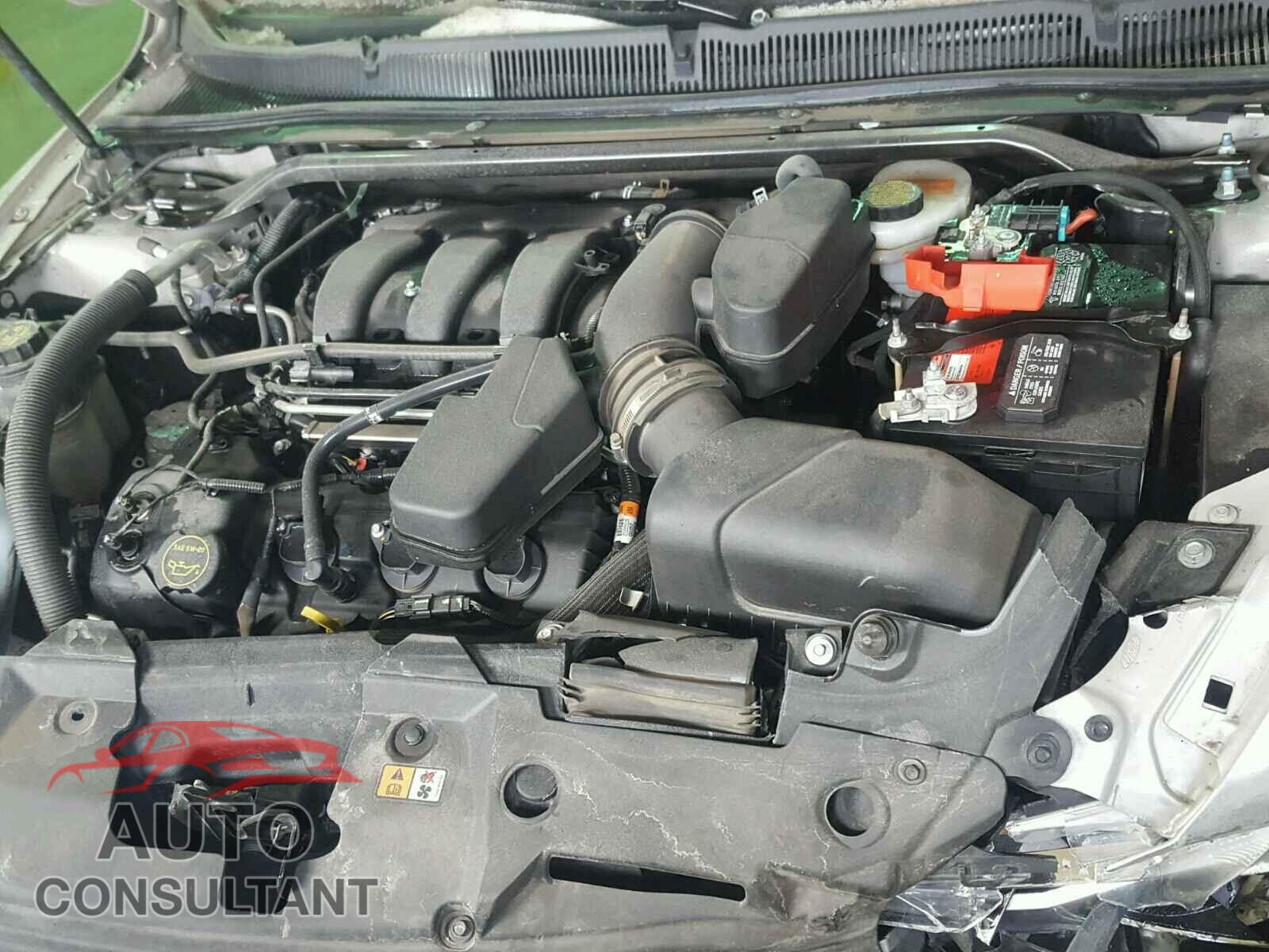 FORD TAURUS 2017 - 1FAHP2F89HG113042