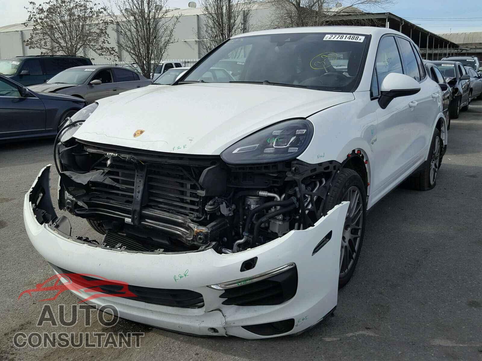 PORSCHE CAYENNE 2017 - WP1AE2A23HLA69131