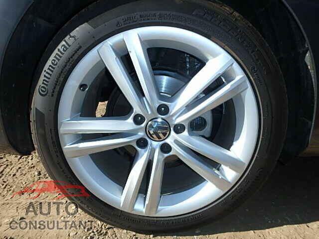 VOLKSWAGEN PASSAT 2015 - 1VWCS7A33FC044880
