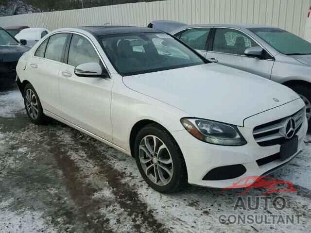 MERCEDES-BENZ C300 2016 - 55SWF4KB2GU162379