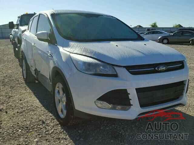 FORD ESCAPE 2015 - 1FMCU0G70FUA67182