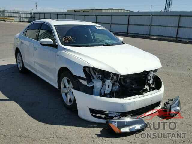 VOLKSWAGEN PASSAT 2015 - 1VWAT7A30FC084676