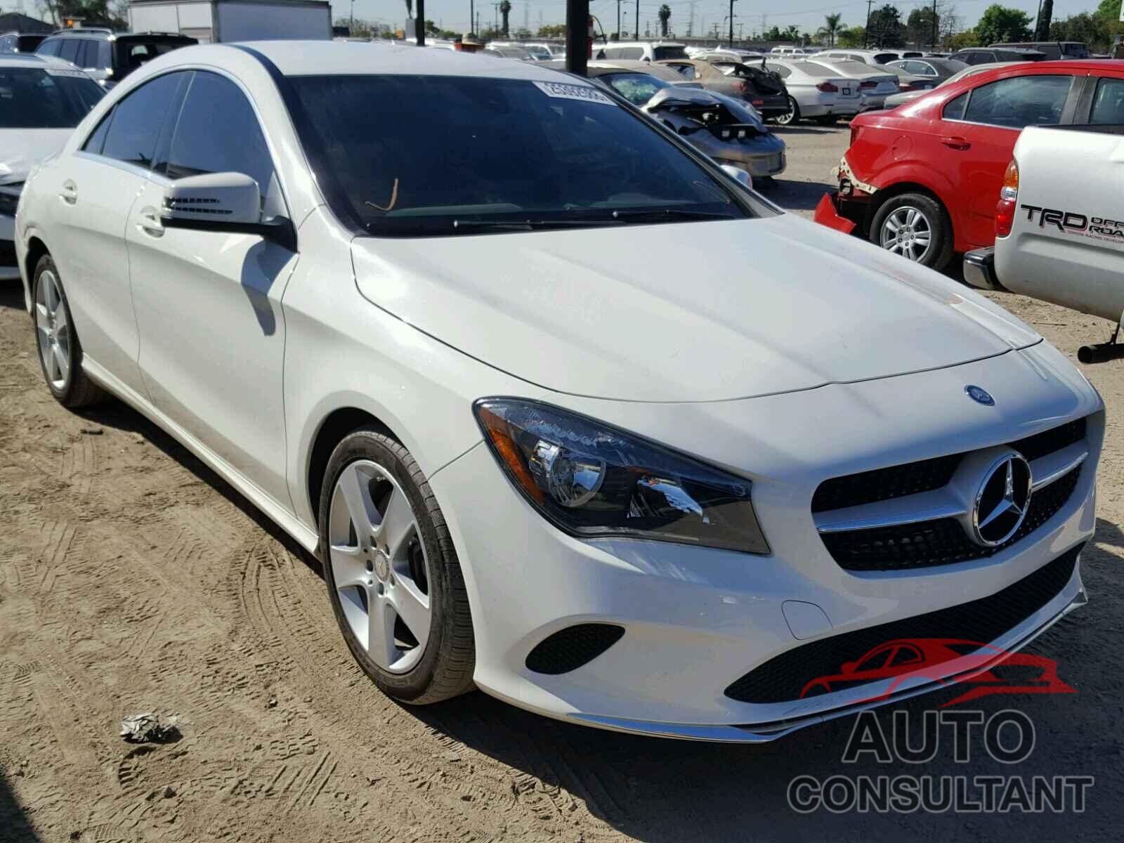 MERCEDES-BENZ CLA 250 2017 - WDDSJ4EB4HN468664