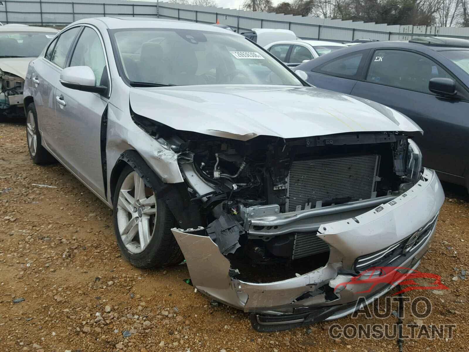 VOLVO S60 2015 - YV140MFB8F2316058