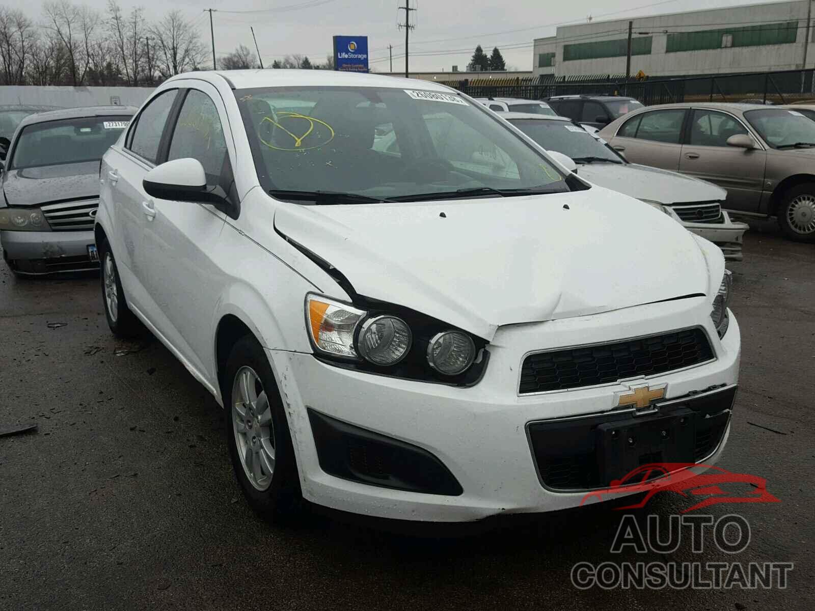 CHEVROLET SONIC 2015 - 1G1JC5SH6F4165251