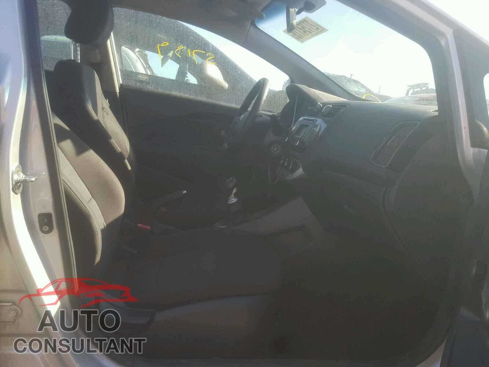KIA RIO 2016 - KNADM4A33G6570407