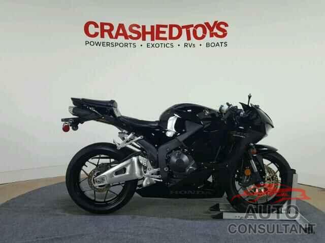 HONDA CBR CYCLE 2015 - JH2PC4009FK800443
