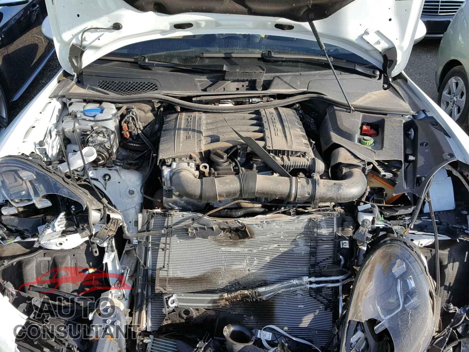 PORSCHE CAYENNE 2018 - WP1AA2A29JKA03366