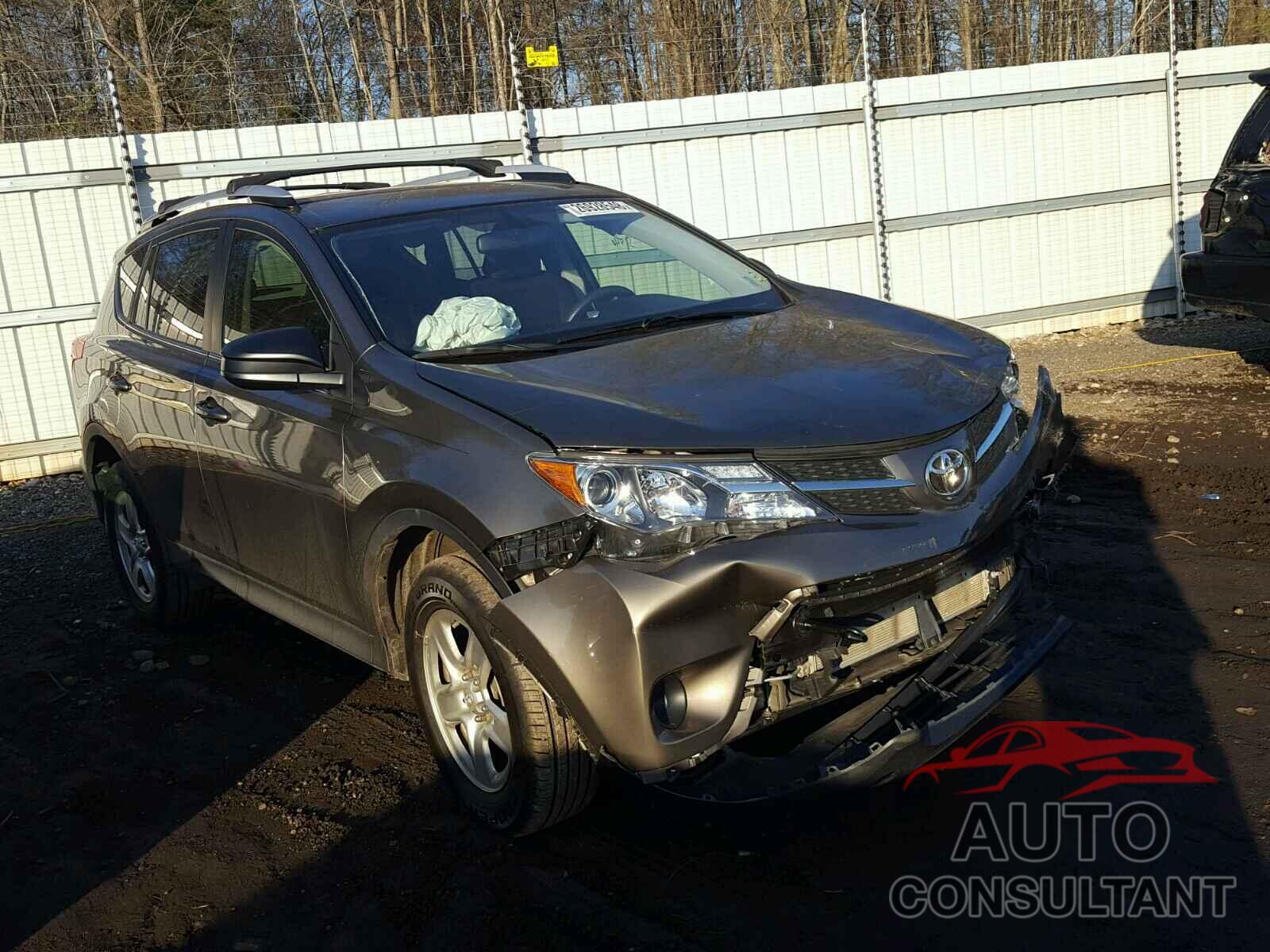 TOYOTA RAV4 2015 - JTMBFREV4FD096927
