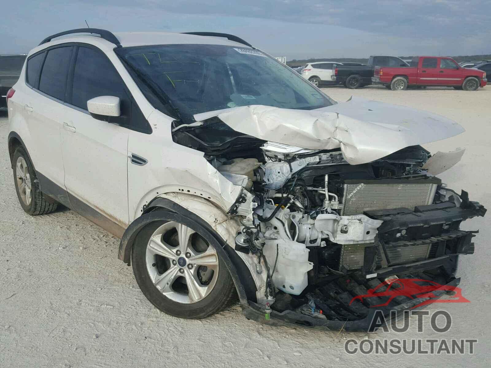 FORD ESCAPE 2016 - 1FMCU0GX6GUC10265