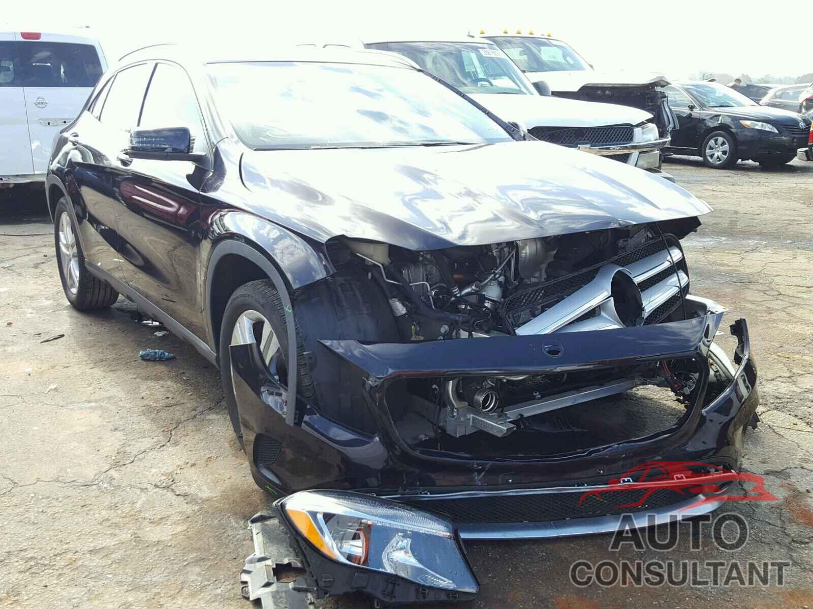 MERCEDES-BENZ GLA250 2015 - WDCTG4GB3FJ168574