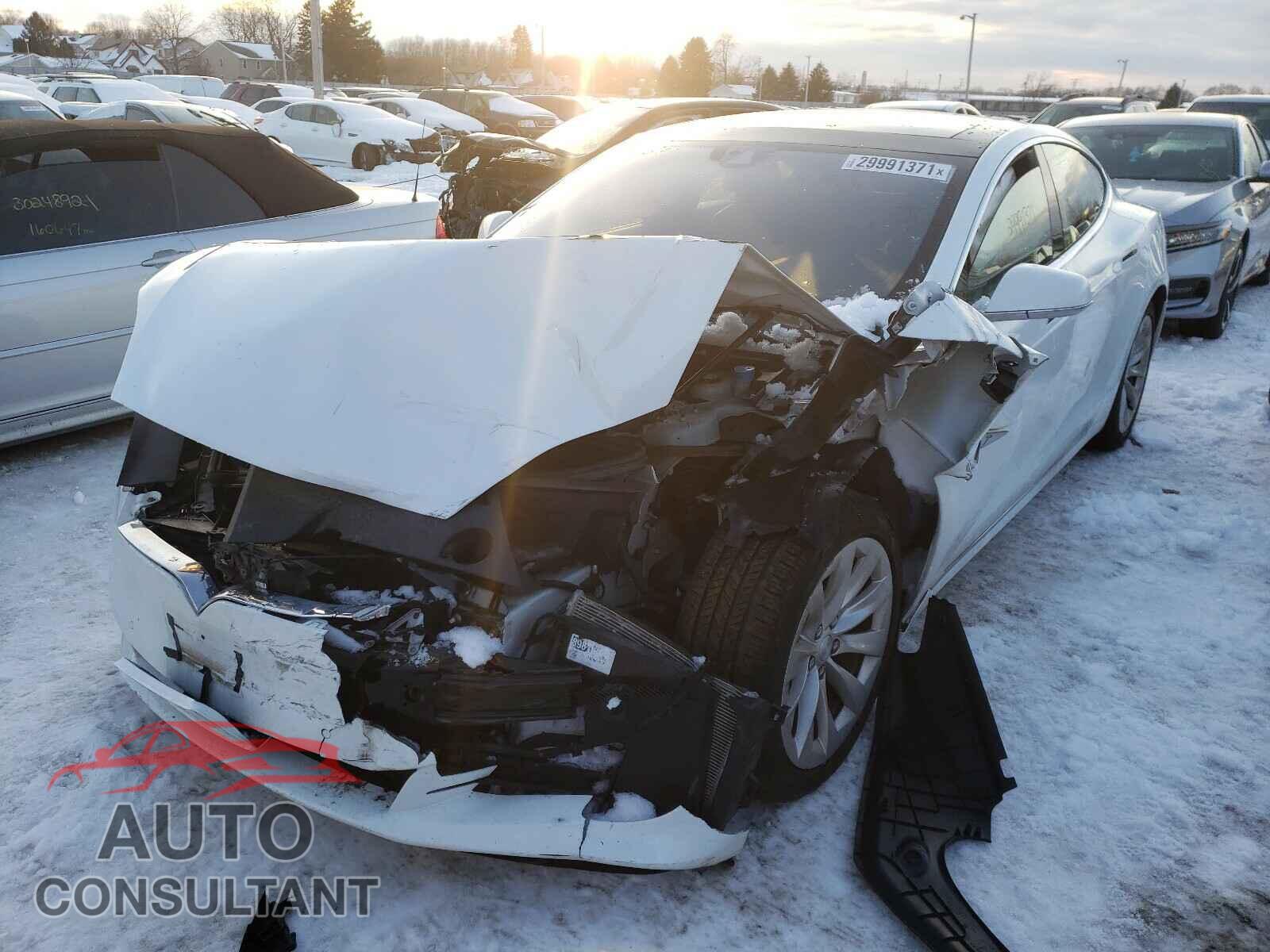 TESLA MODEL S 2016 - 5YJSA1E28GF156899